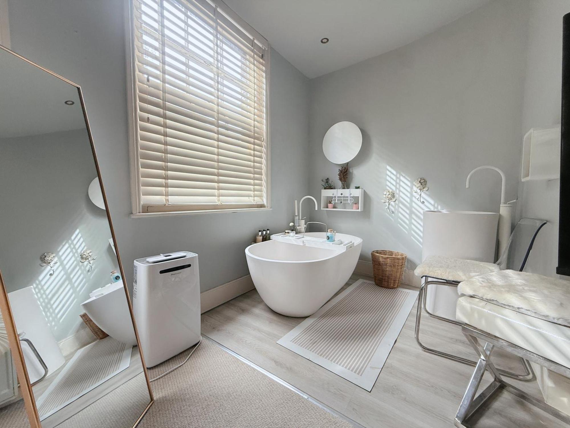Villa Stunning Modern 2-floor House With 3 Ensuite Londres